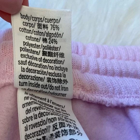 PINK Victoria’s Secret Ivy Fleece Relaxed Shorts - NWT - Medium - Pink Orchid - Picture 7 of 8